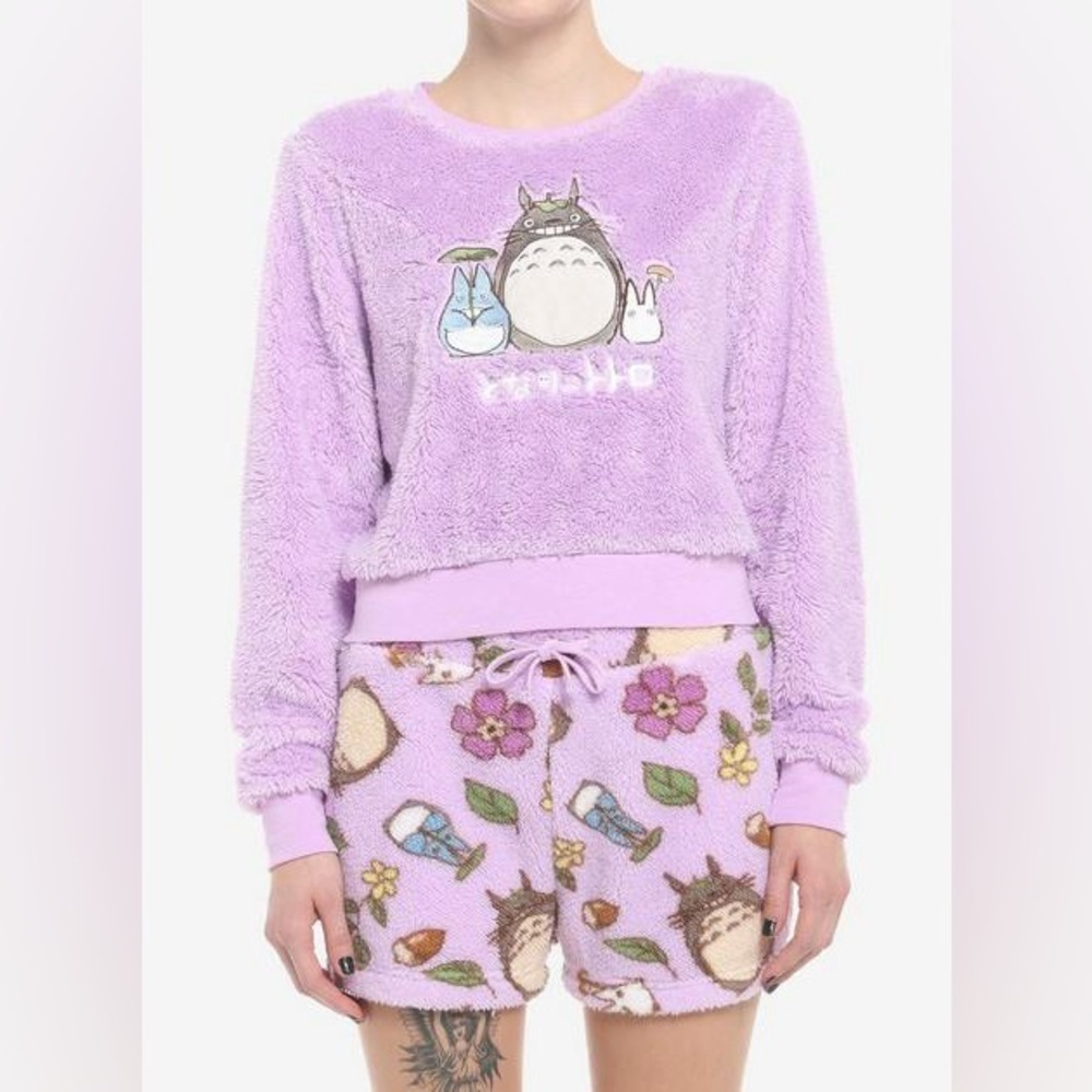 NWT Hot Topic Studio Ghibli My Neighbor Totoro Fuzzy Girls Lounge Sweater Large